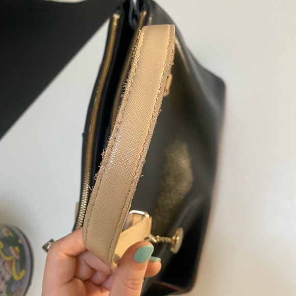 Authentic vintage DKNY patent leather handbag - Picture 5 of 13